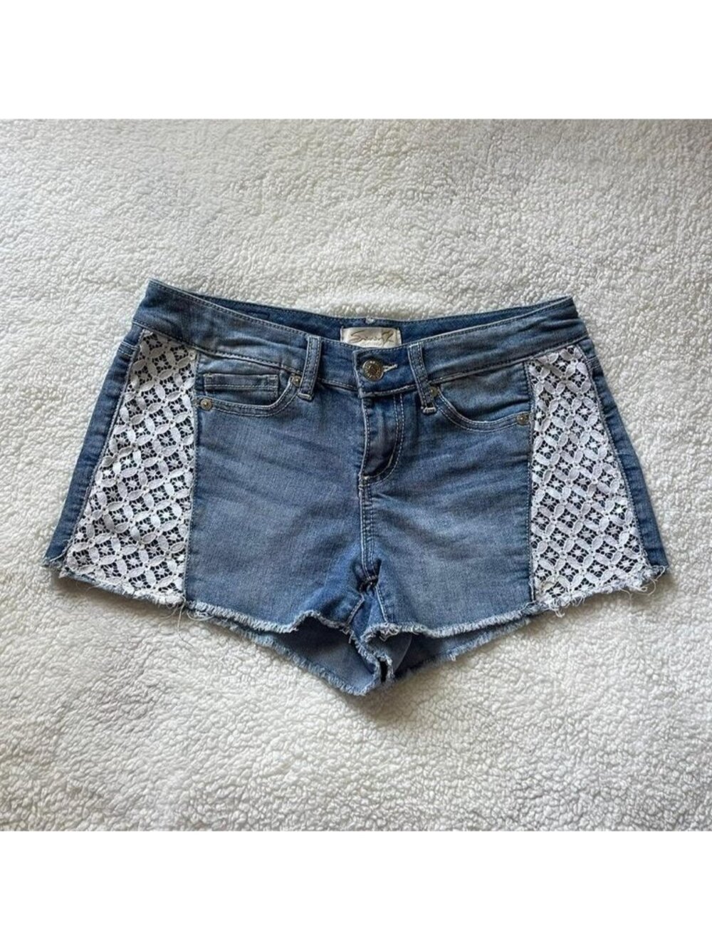 Seven7 denim mini shorts with lacy details